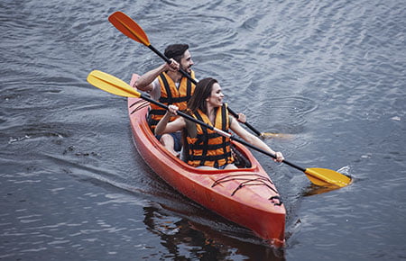 Kayak y canoa en los manglares